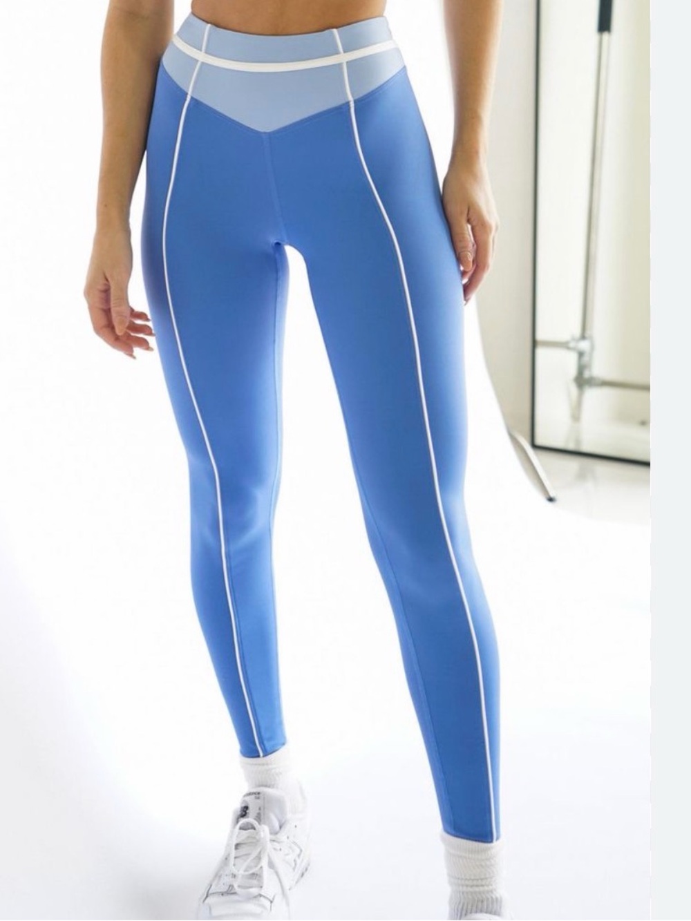 High-Rise Periwinkle Sculpting Leggings with Contrast Trim